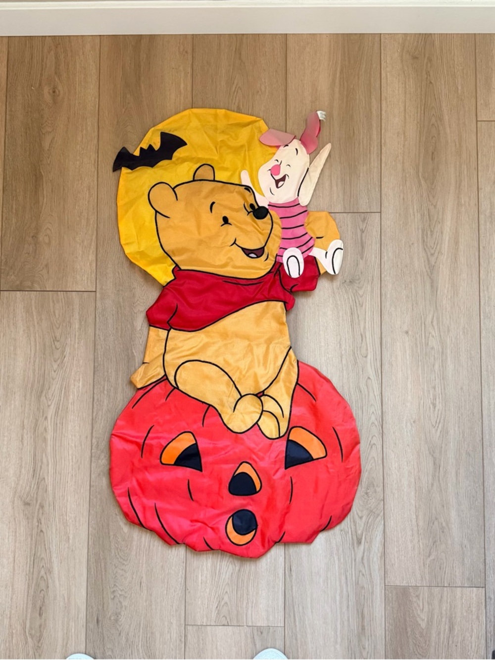 Winnie the Pooh Seasonal House Flags - Picture 4 of 5